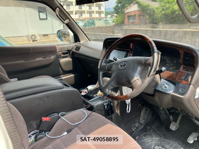 Toyota HIACE WAGON 2001-02 8379008-6
