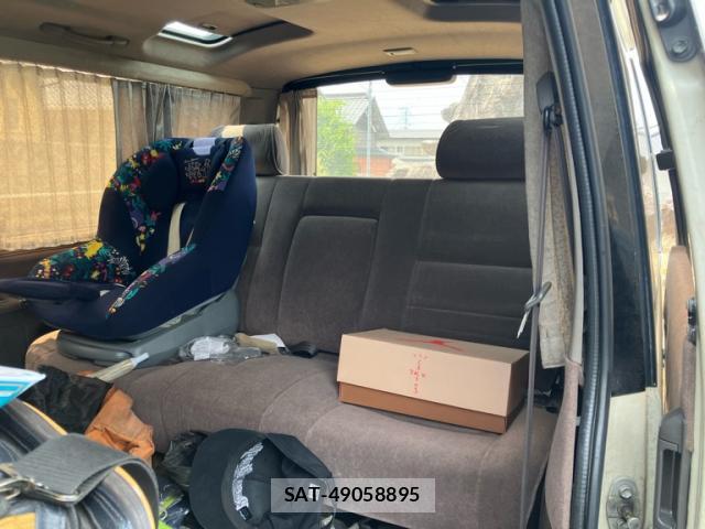 Toyota HIACE WAGON 2001-02 8379008-9