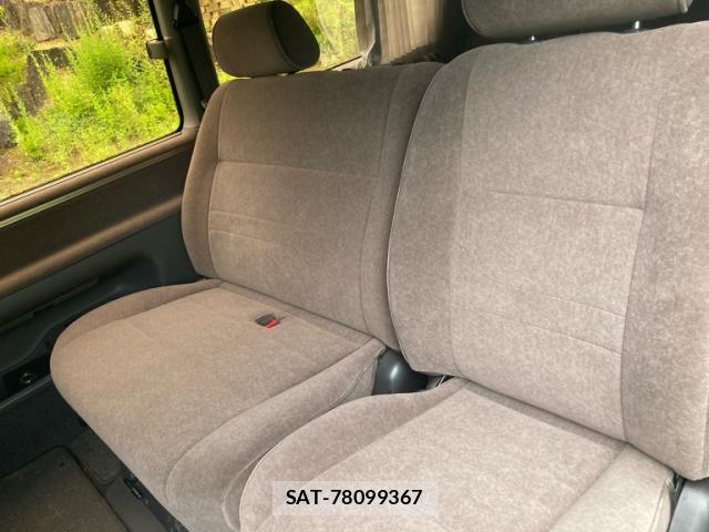 Toyota HIACE WAGON 2001-09 8379036-7
