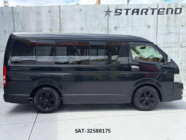 Toyota HIACE WAGON 2013-04 8379901-1