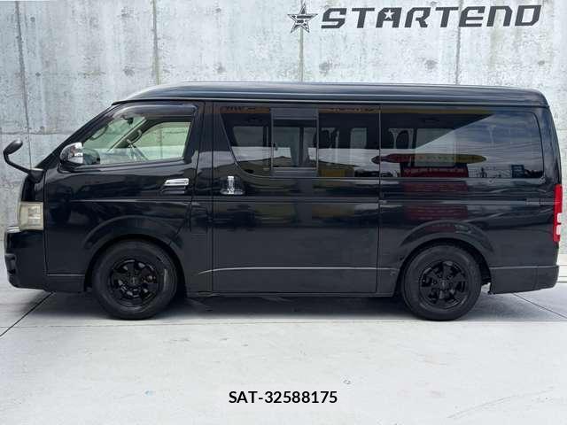 Toyota HIACE WAGON 2013-04 8379901-2