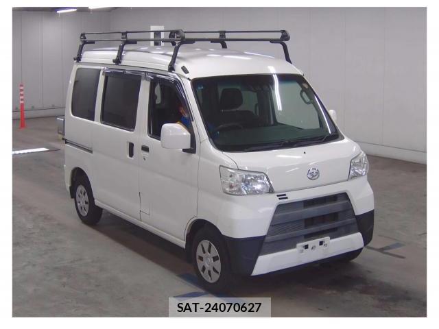 Daihatsu HIJET CARGO 2018-06 8379880-0