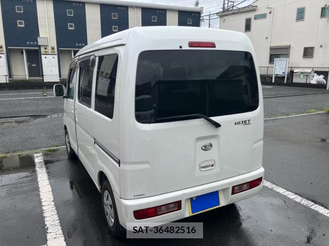 Daihatsu HIJET CARGO 2017-01 8380017-2