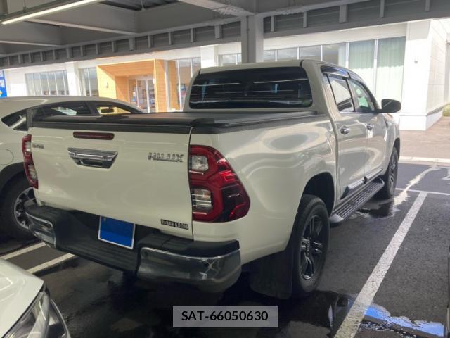 Toyota HILUX 2020-09 8378495-13