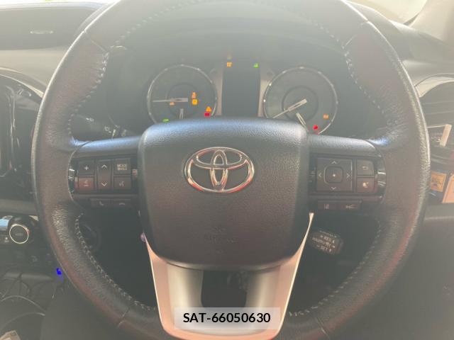Toyota HILUX 2020-09 8378495-17