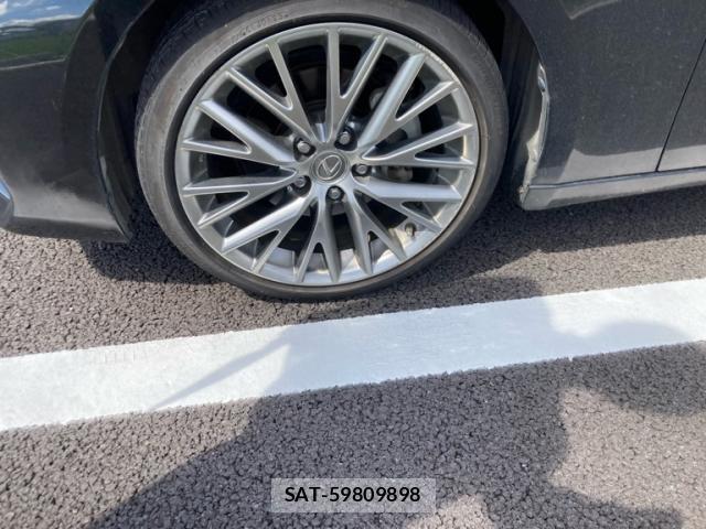 Lexus IS 2017-01 8378947-3