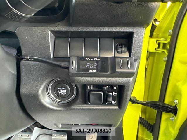 Suzuki JIMNY 2019-04 8378622-8