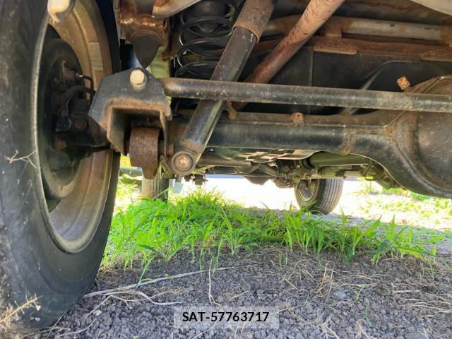 Suzuki JIMNY 2000-01 8379006-14