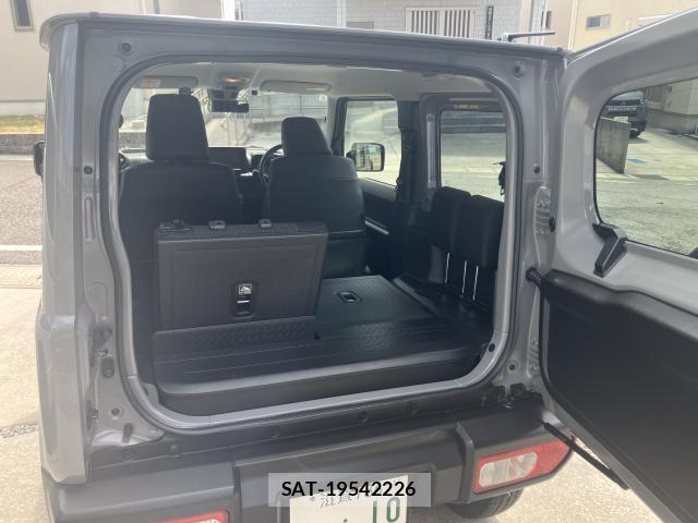 Suzuki JIMNY 2021-08 8379865-6