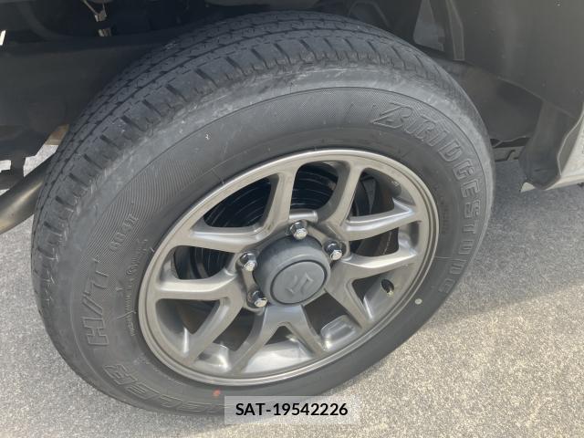 Suzuki JIMNY 2021-08 8379865-9