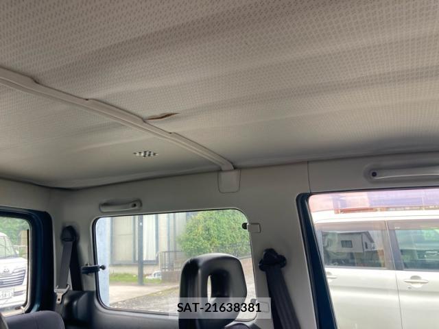 Suzuki JIMNY 1996-01 8379876-17