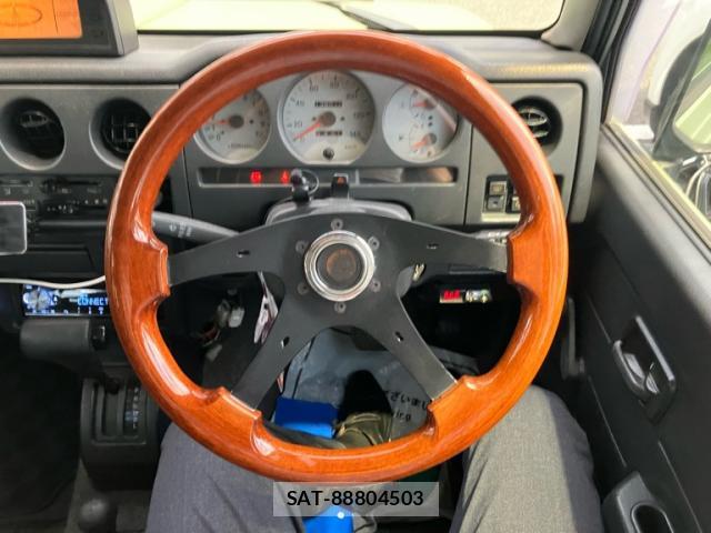 Suzuki JIMNY 1997-01 8379885-11
