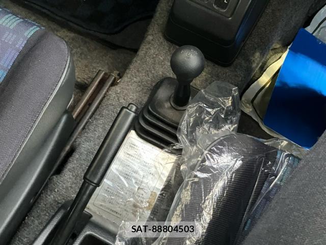 Suzuki JIMNY 1997-01 8379885-19