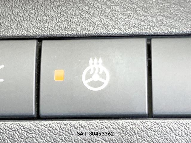 Nissan KICKS 2021-10 8379447-5