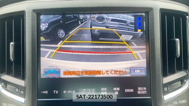 Toyota KLUGER HYBRID 2013-10 8379045-4