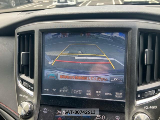 Toyota KLUGER HYBRID 2015-12 8379070-19