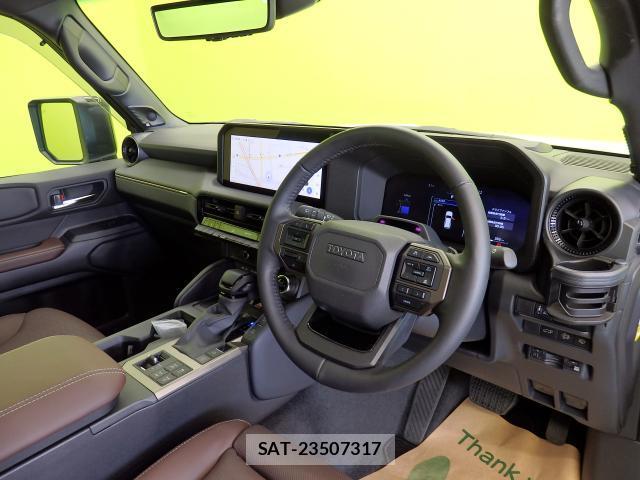 Toyota Land Cruiser 250 2025-05 8379771-8