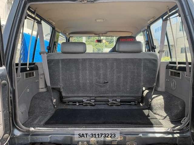 Toyota Land Cruiser 70 1996-04 8380183-10