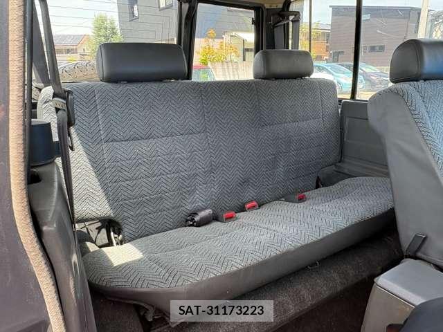 Toyota Land Cruiser 70 1996-04 8380183-7