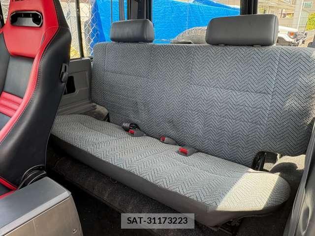 Toyota Land Cruiser 70 1996-04 8380183-8