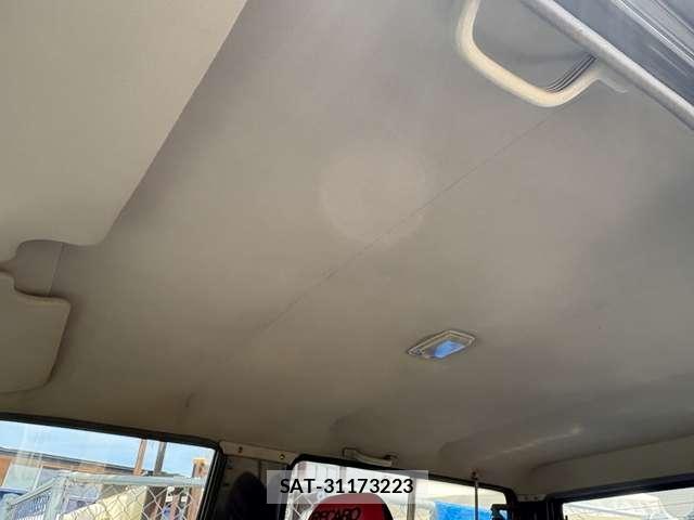 Toyota Land Cruiser 70 1996-04 8380183-9