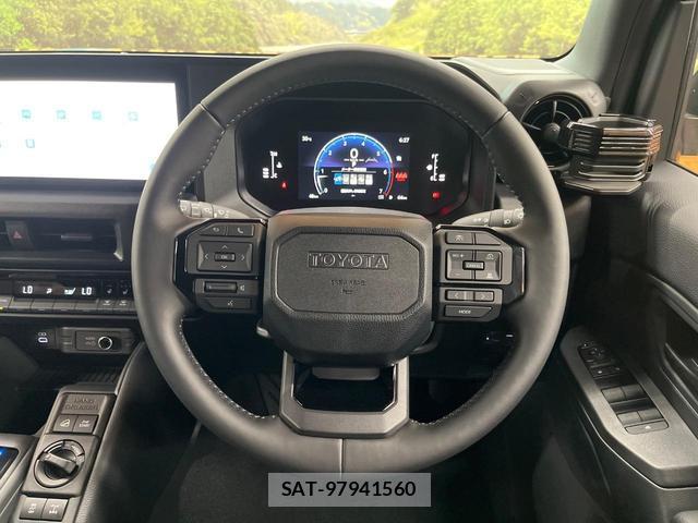 Toyota Land Cruiser FJ 2026-06 8379965-10
