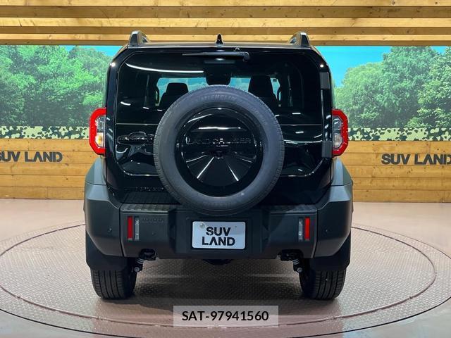 Toyota Land Cruiser FJ 2026-06 8379965-14