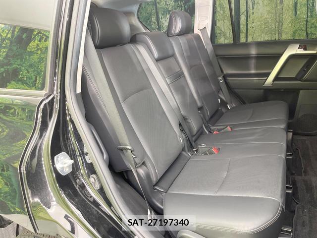 Toyota LAND CRUISER PRADO 2022-09 8379109-8