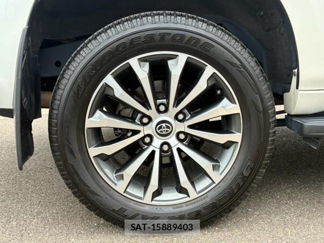 Toyota LAND CRUISER PRADO 2023-10 8379287-8
