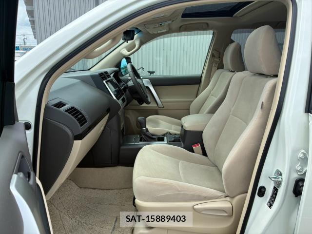 Toyota LAND CRUISER PRADO 2023-10 8379287-9