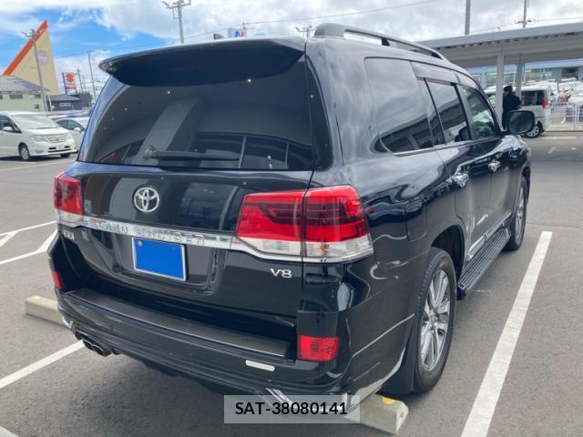 Toyota LAND CRUISER 2016-11 8378560-1