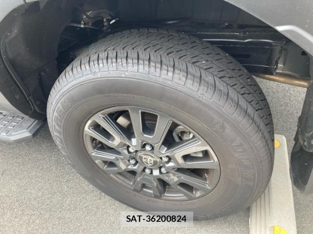 Toyota LAND CRUISER 2024-10 8379076-4