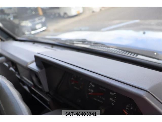 Toyota LAND CRUISER 1992-03 8379813-10
