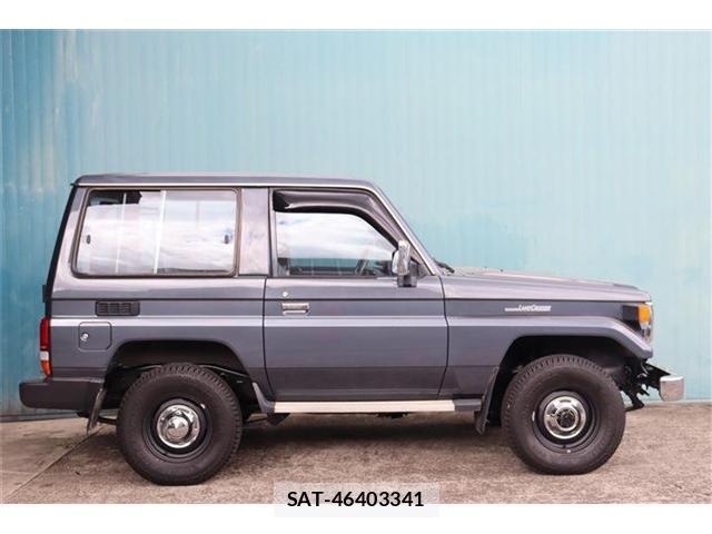 Toyota LAND CRUISER 1992-03 8379813-3