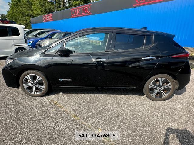 Nissan LEAF 2022-01 8379332-13