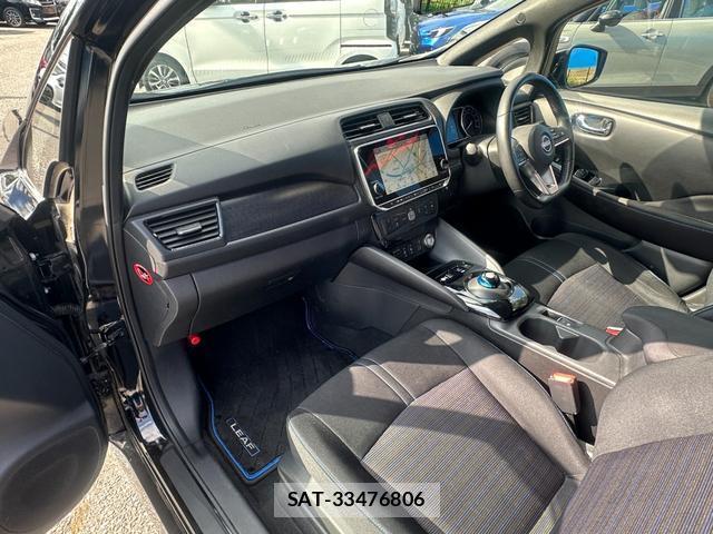 Nissan LEAF 2022-01 8379332-15