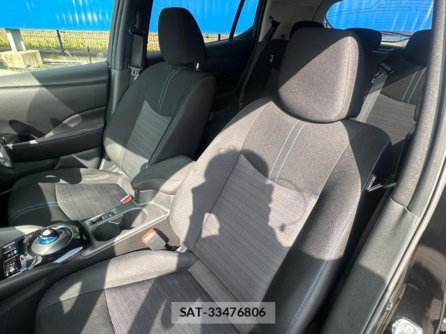 Nissan LEAF 2022-01 8379332-16
