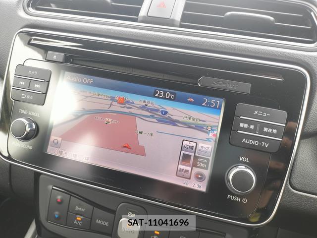 Nissan LEAF 2019-01 8379479-6