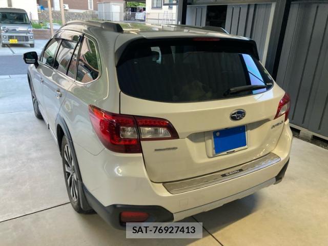 Subaru OUTBACK 2016-01 8379057-12