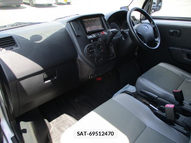 Toyota LITEACE VAN 2017-10 8379633-10