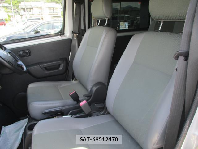Toyota LITEACE VAN 2017-10 8379633-11