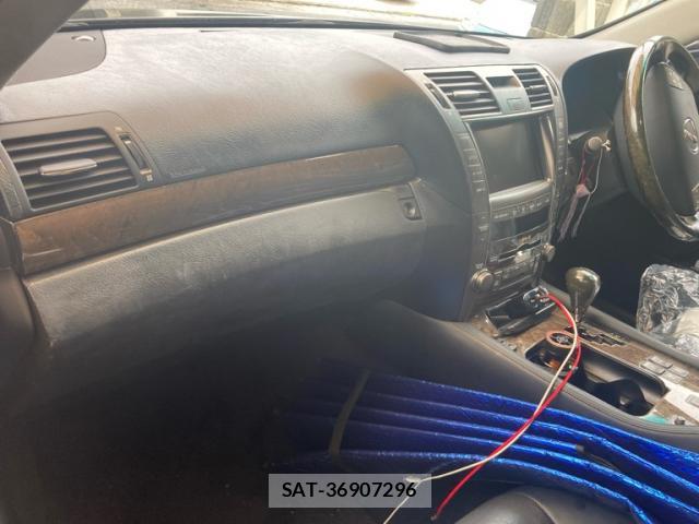 Lexus LS 2007-09 8378918-11
