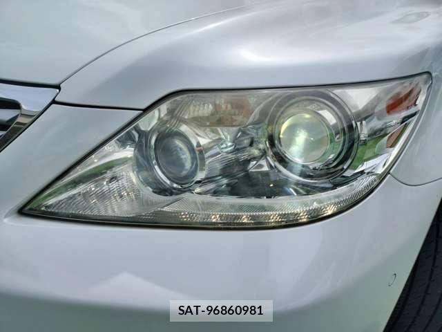 Lexus LS 2011-08 8379480-14
