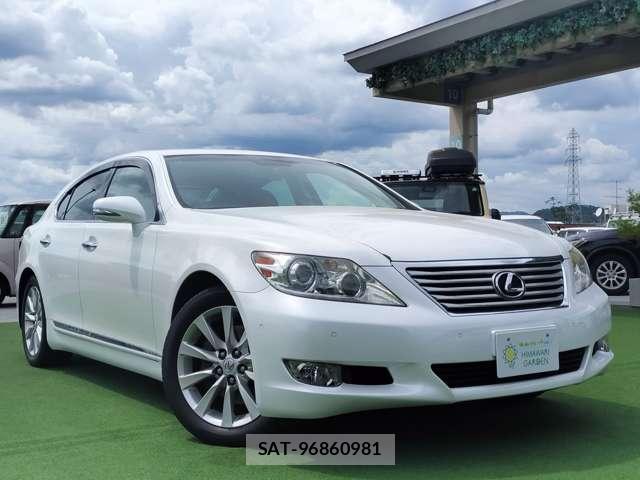 Lexus LS 2011-08 8379480-2