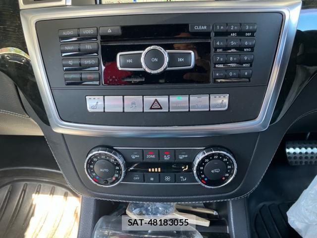 Mercedes Benz M-CLASS 2015-08 8379071-17