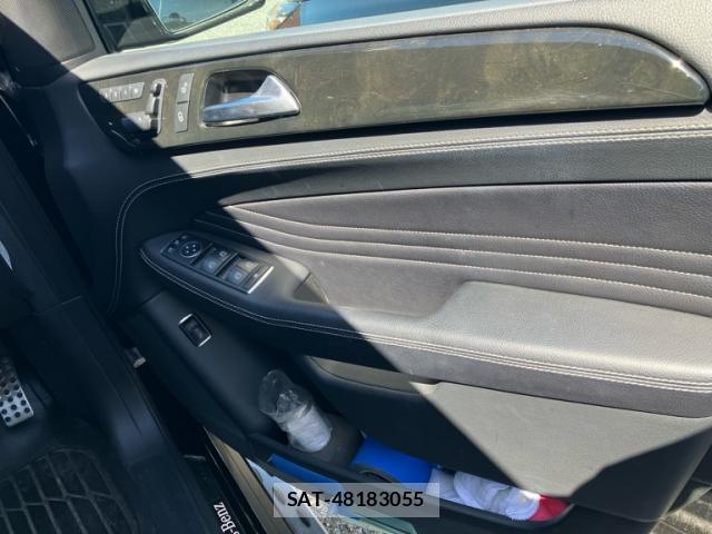 Mercedes Benz M-CLASS 2015-08 8379071-8