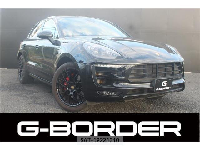 Porsche MACAN 2018-03 8379733-0