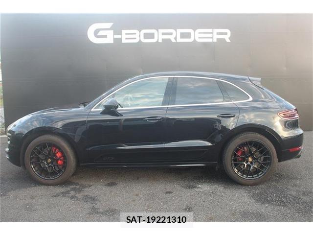 Porsche MACAN 2018-03 8379733-7