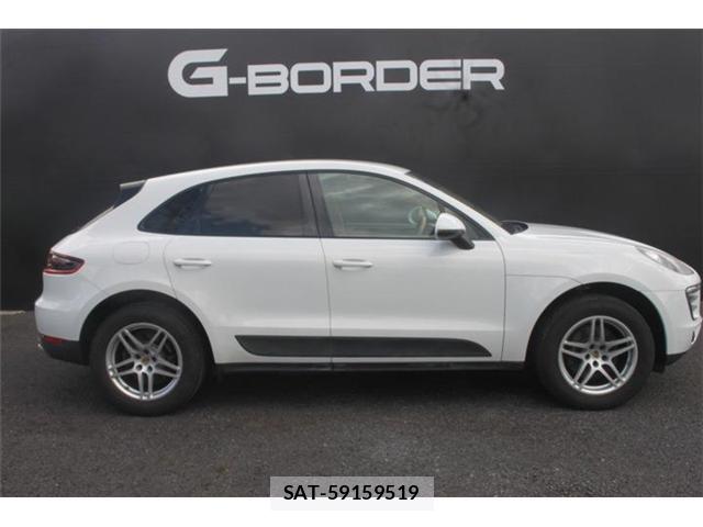 Porsche MACAN 2015-09 8379734-12