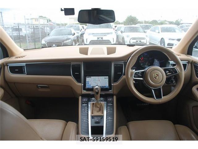 Porsche MACAN 2015-09 8379734-17